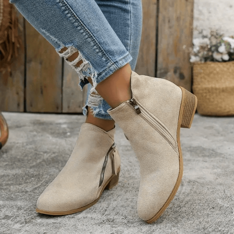 Elodie – Vintage Touch Ankle Boots
