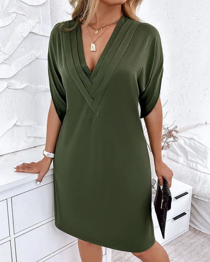 Nadine – Effortless V-Neck Everyday Dress