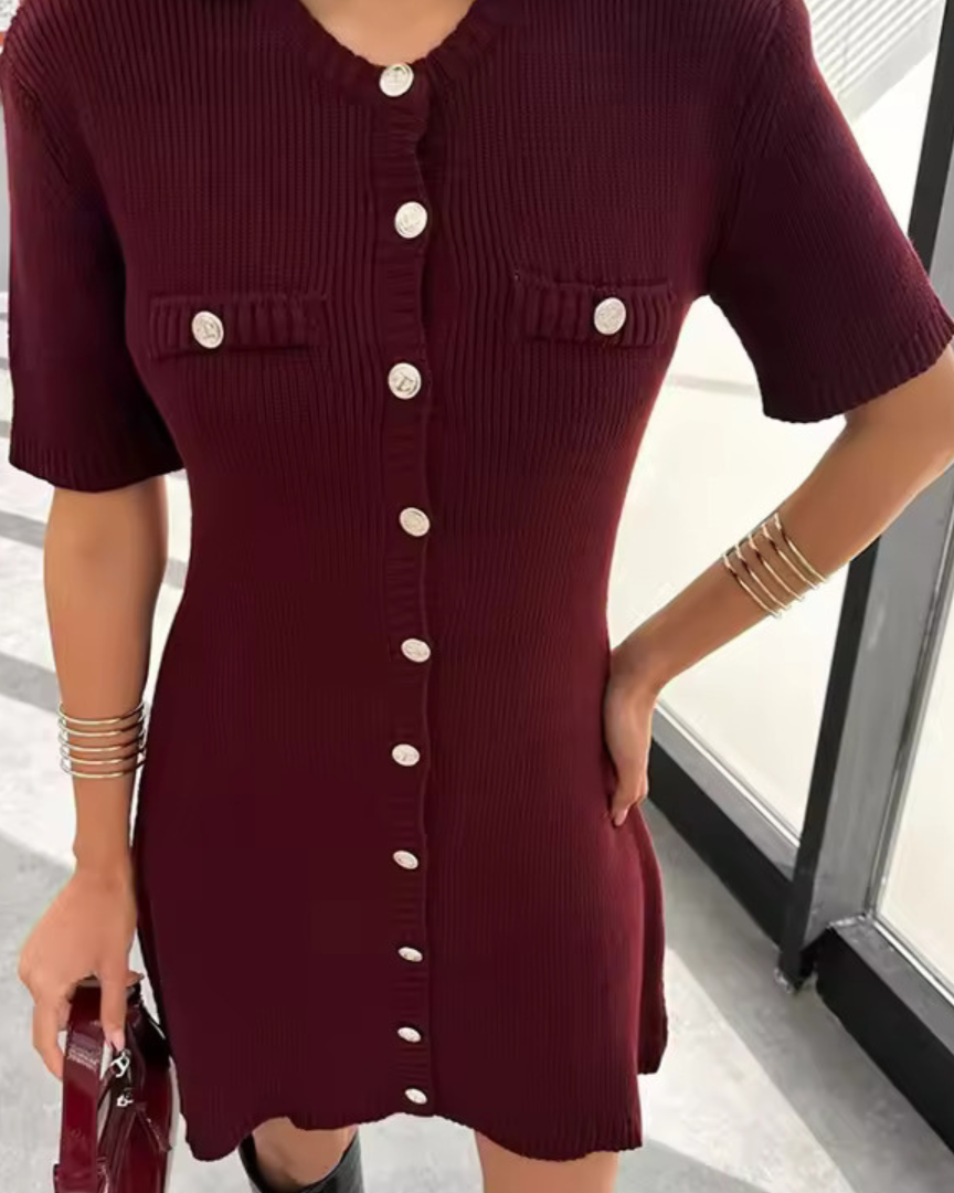 Emily – Tailored Ease for Every Day