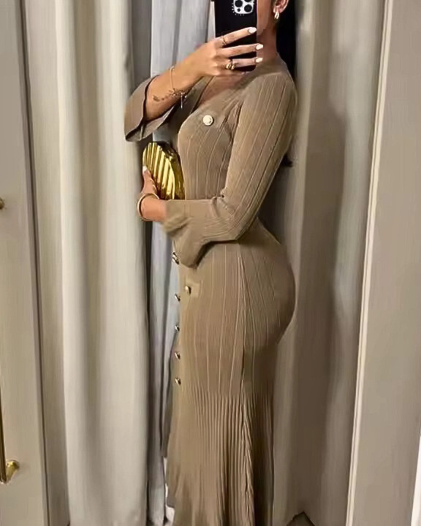 Eleanor – Effortless Knit Sophistication