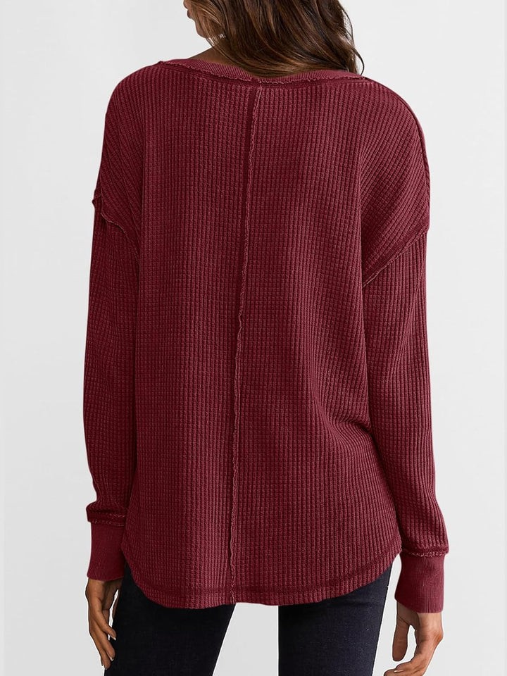 Cyrine – Textured Charm Pullover