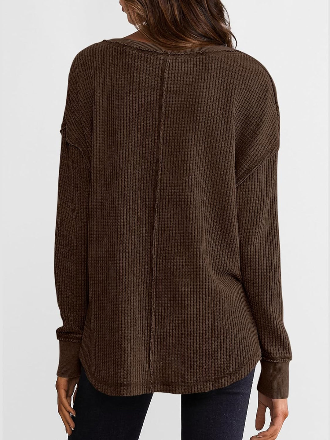 Cyrine – Textured Charm Pullover