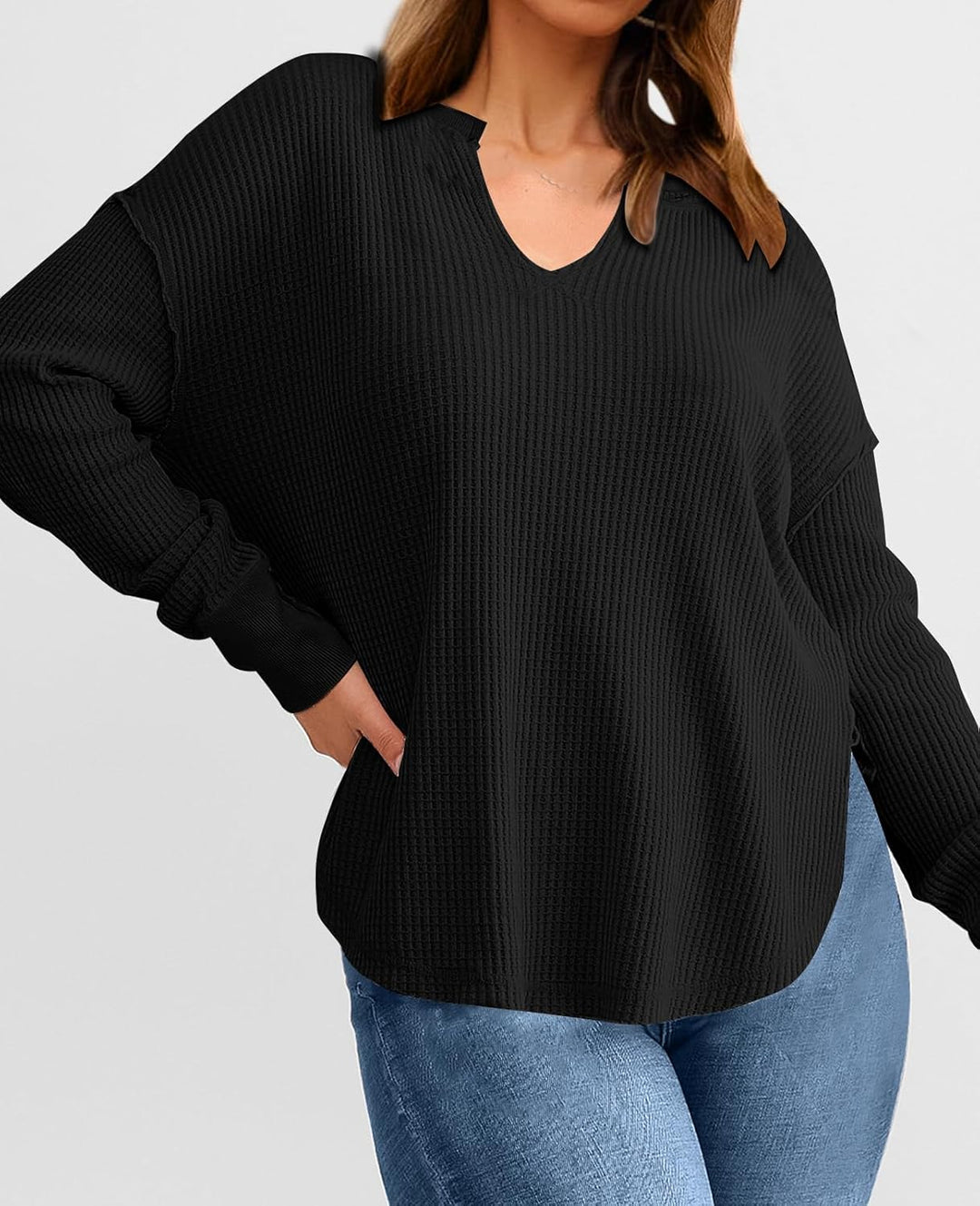 Cyrine – Textured Charm Pullover