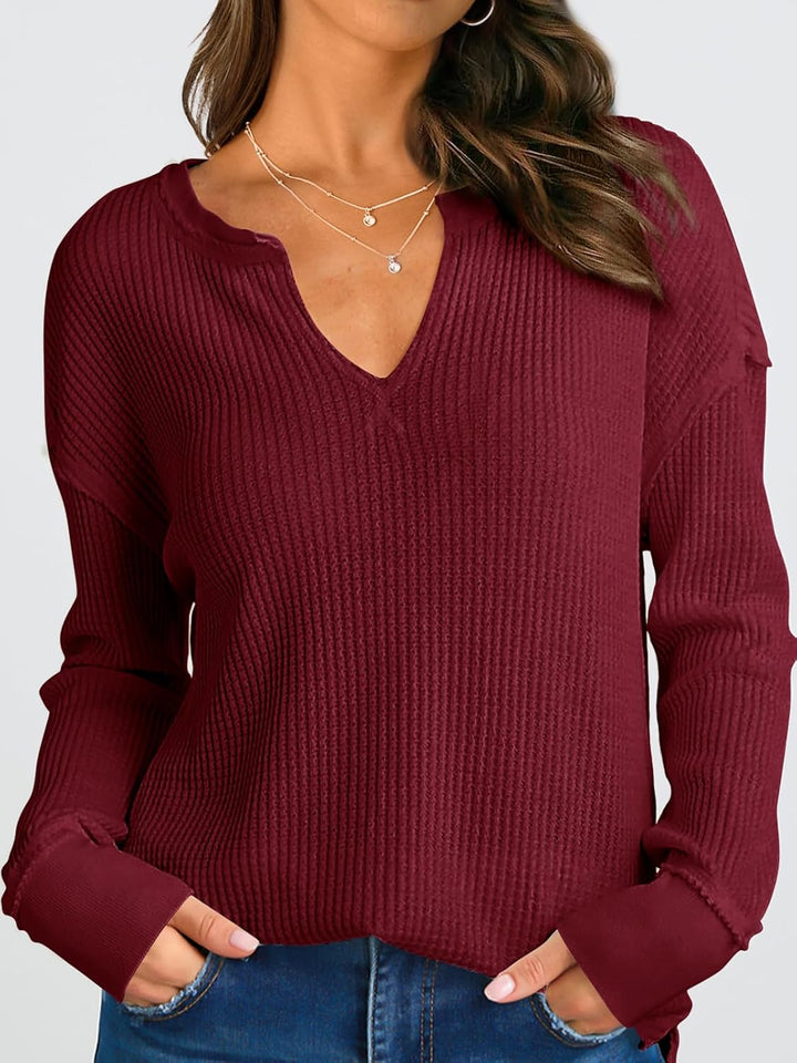 Cyrine – Textured Charm Pullover
