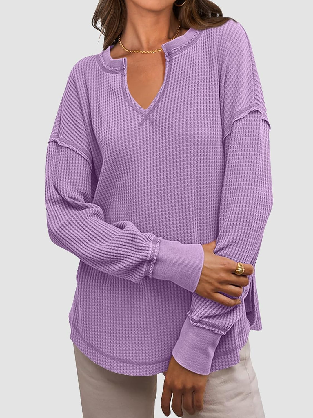 Cyrine – Textured Charm Pullover