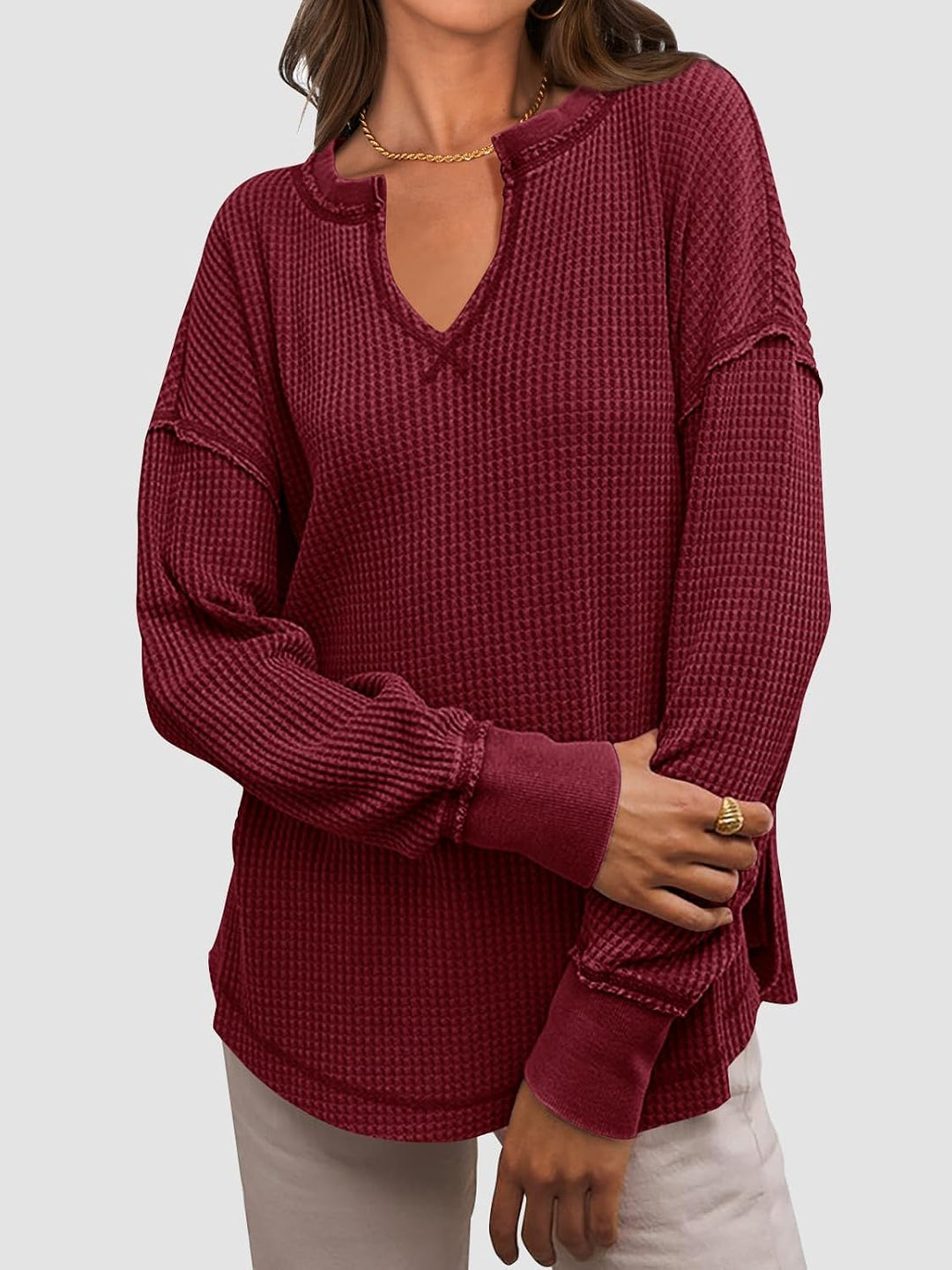 Cyrine – Textured Charm Pullover