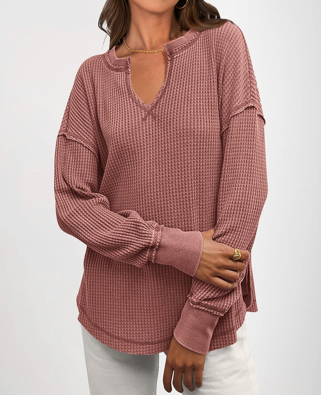 Cyrine – Textured Charm Pullover