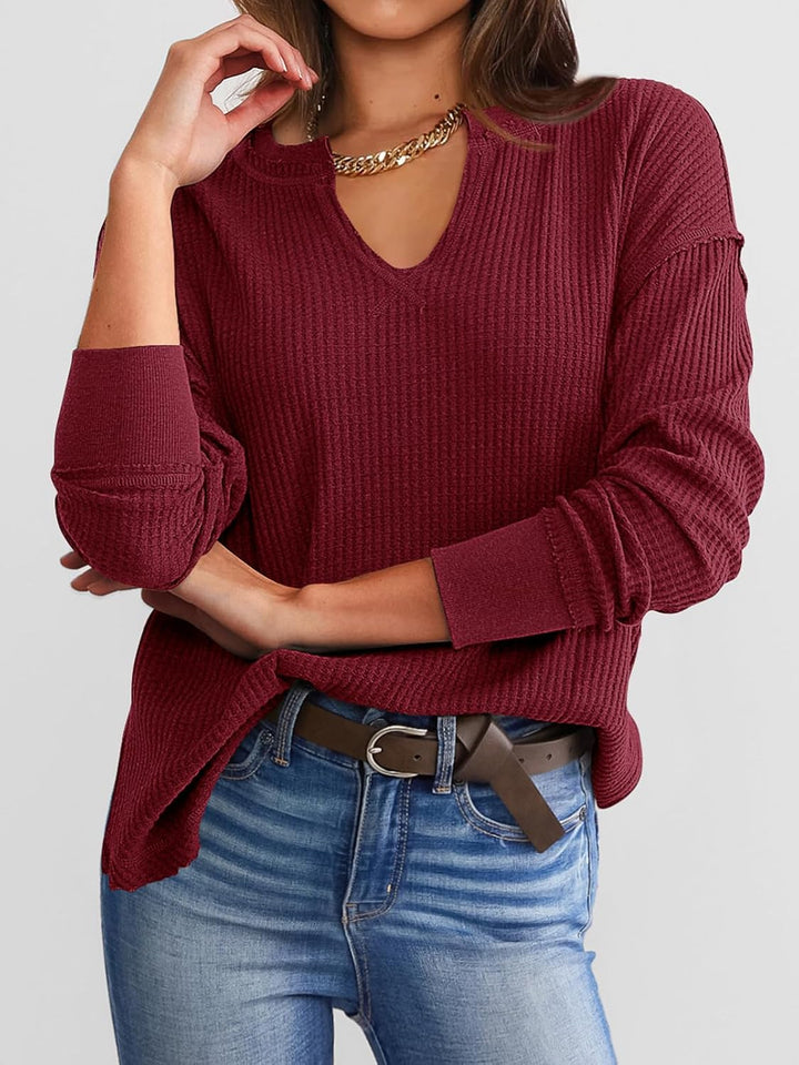 Cyrine – Textured Charm Pullover