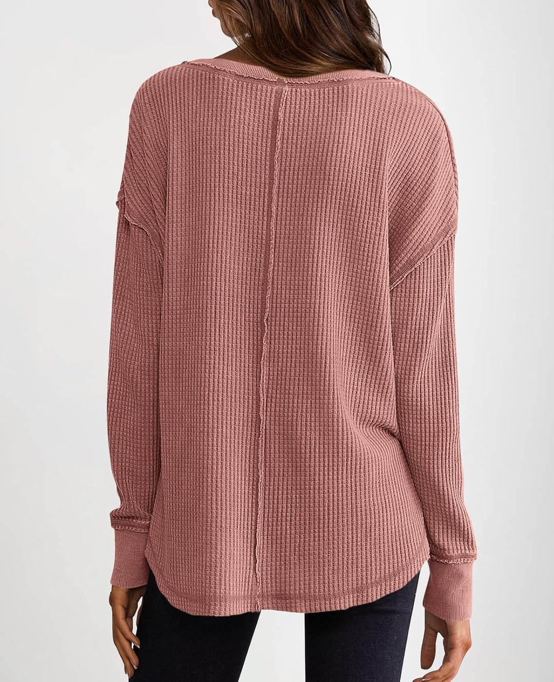 Cyrine – Textured Charm Pullover