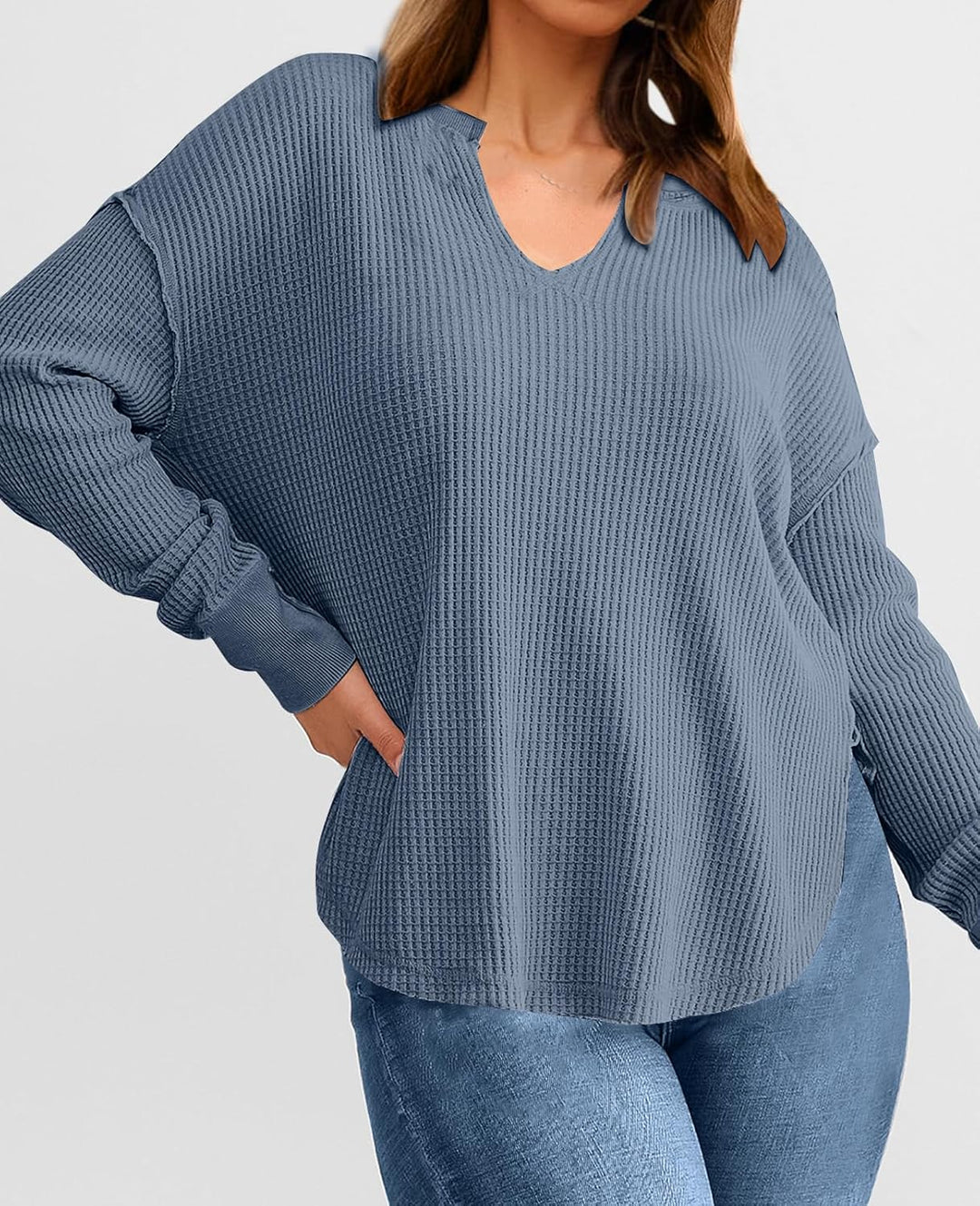 Cyrine – Textured Charm Pullover