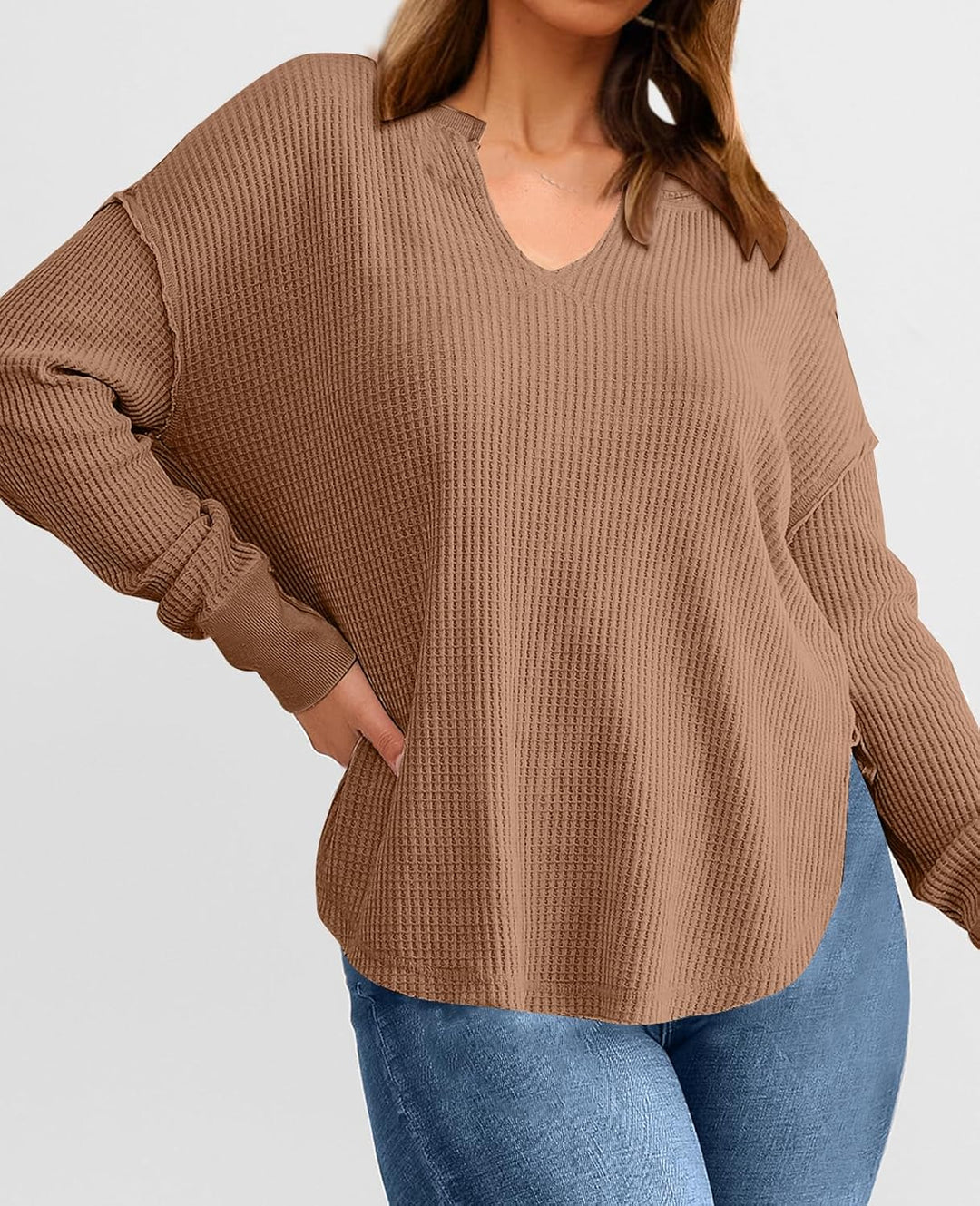 Cyrine – Textured Charm Pullover