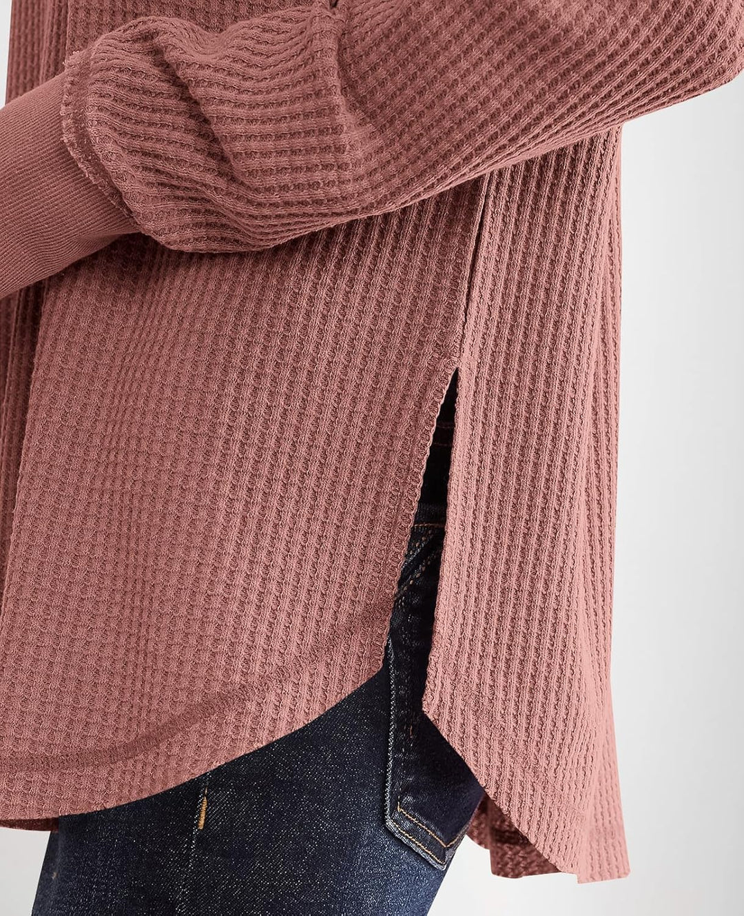 Cyrine – Textured Charm Pullover