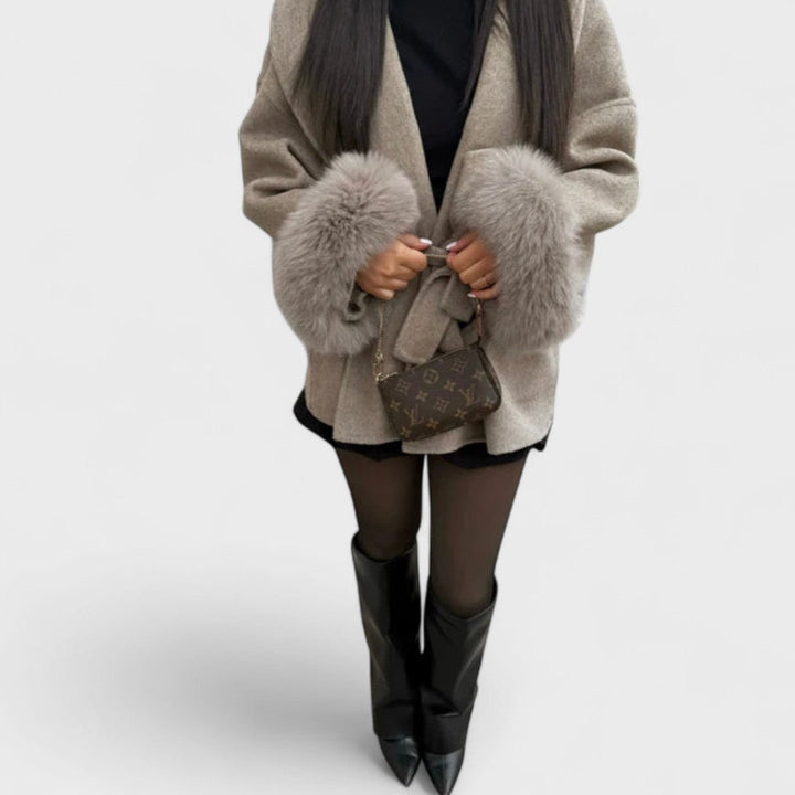 Woolcat – Timeless Elegance Coat