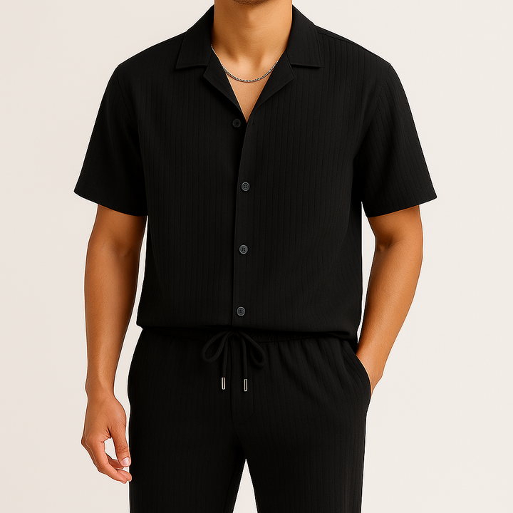 Tyler – Summer Ease with a Sharp Look