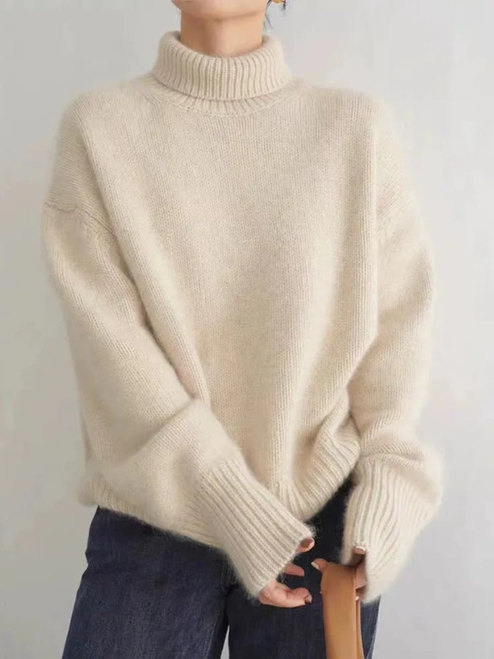 Isabella – Classic Turtleneck
