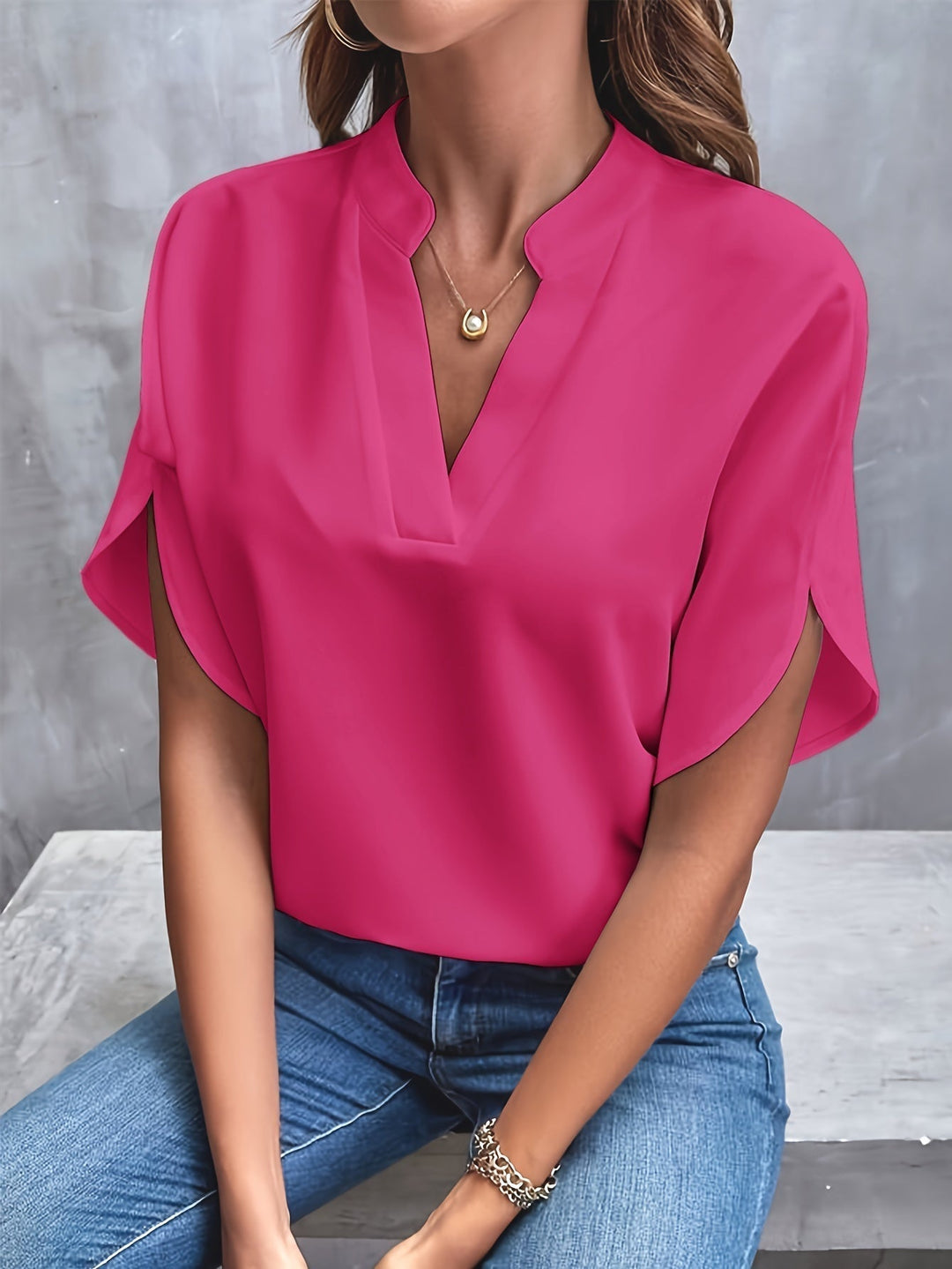 Grace – Everyday V-Neck Blouse