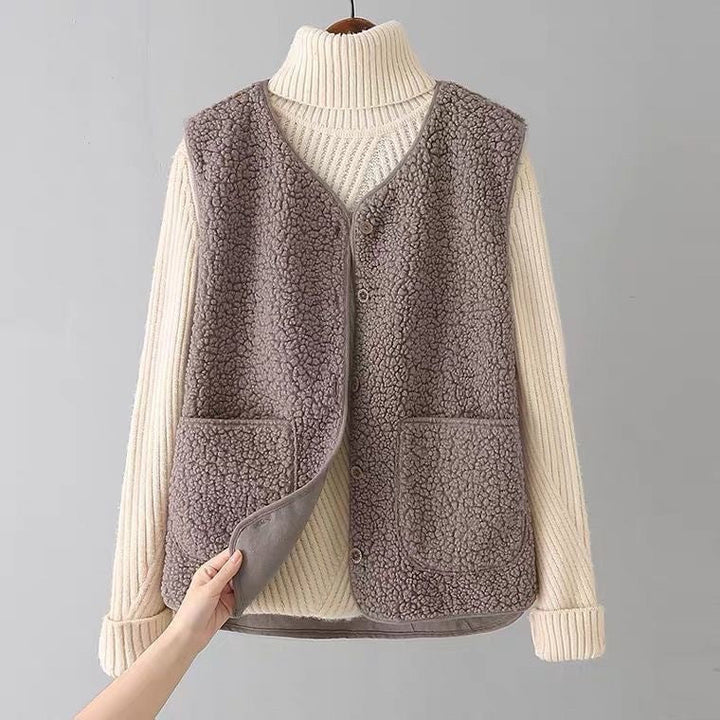 Élodie – Classic Knit Cardigan