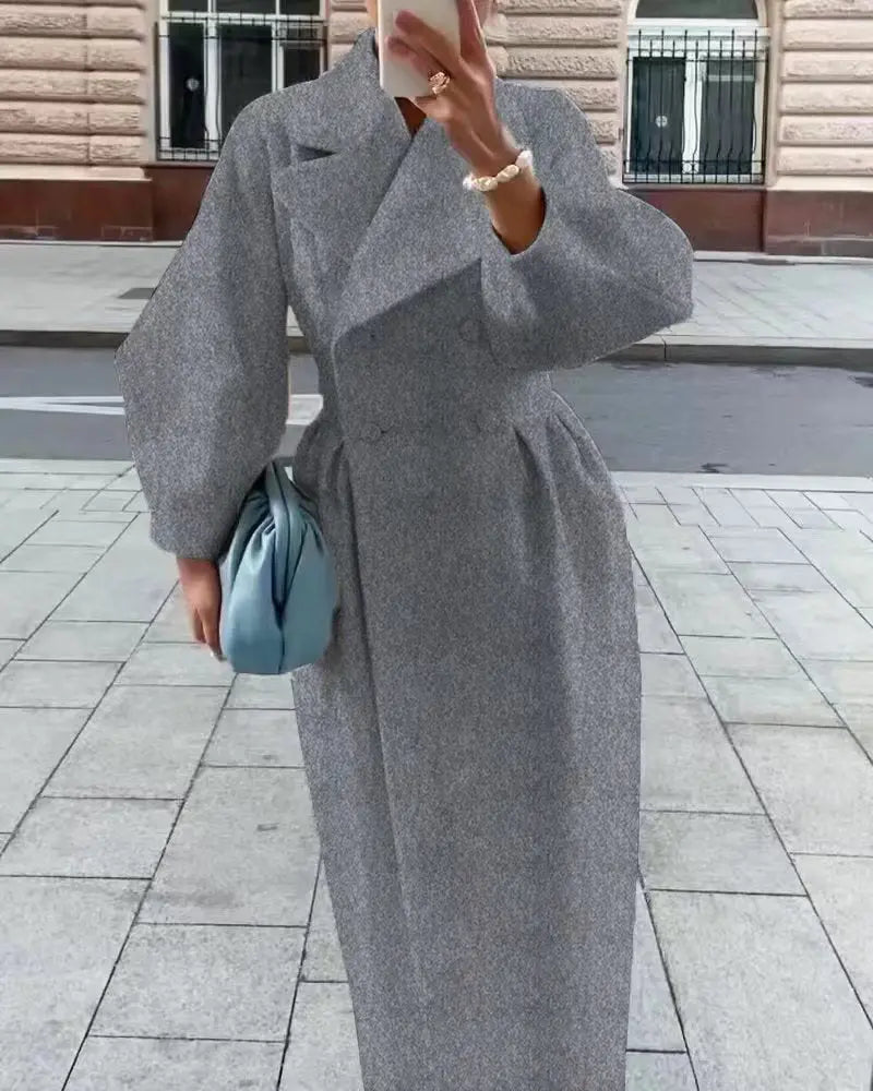 Victoria – Royal Elegance Maxi Coat