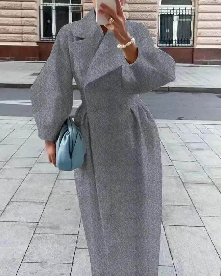 Victoria – Royal Elegance Maxi Coat