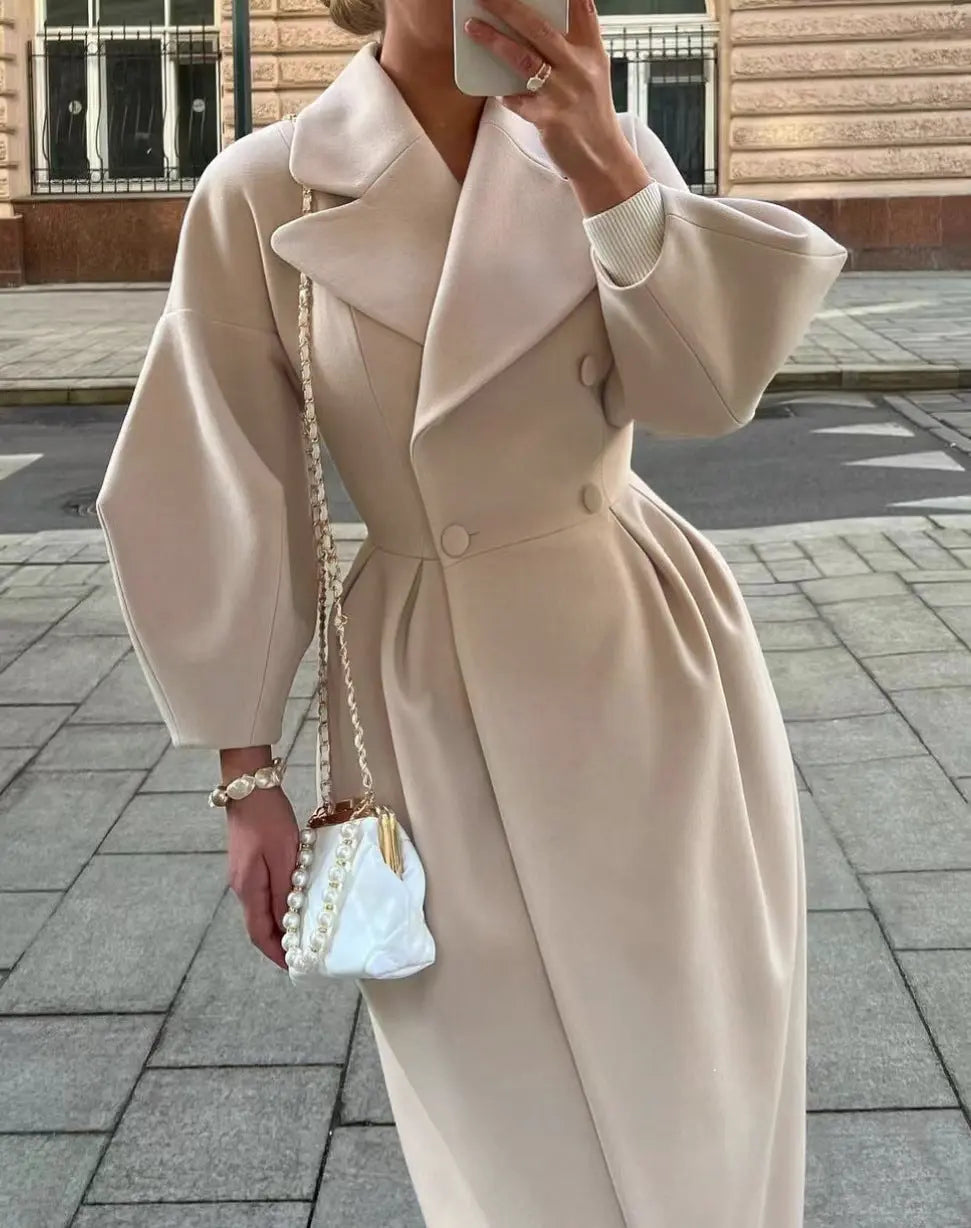Victoria – Royal Elegance Maxi Coat