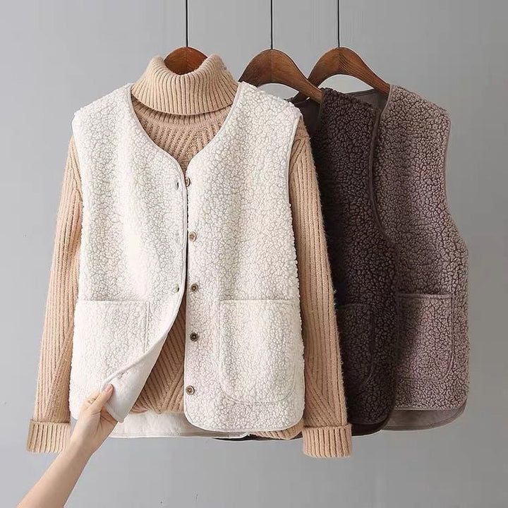 Élodie – Classic Knit Cardigan