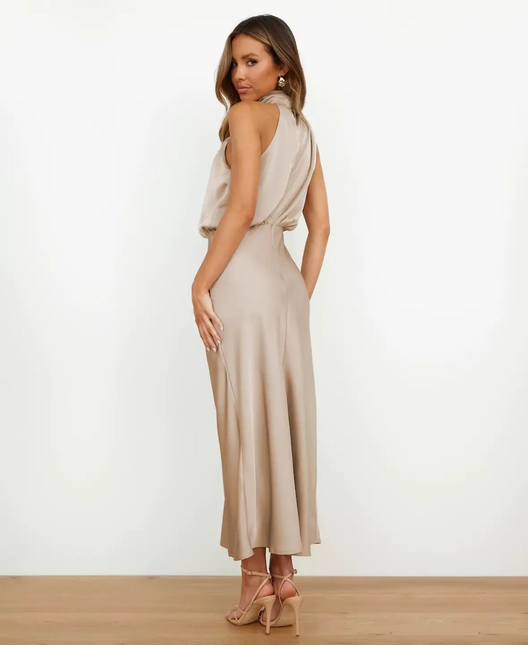 Nadine – Halter Neck Midi Dress