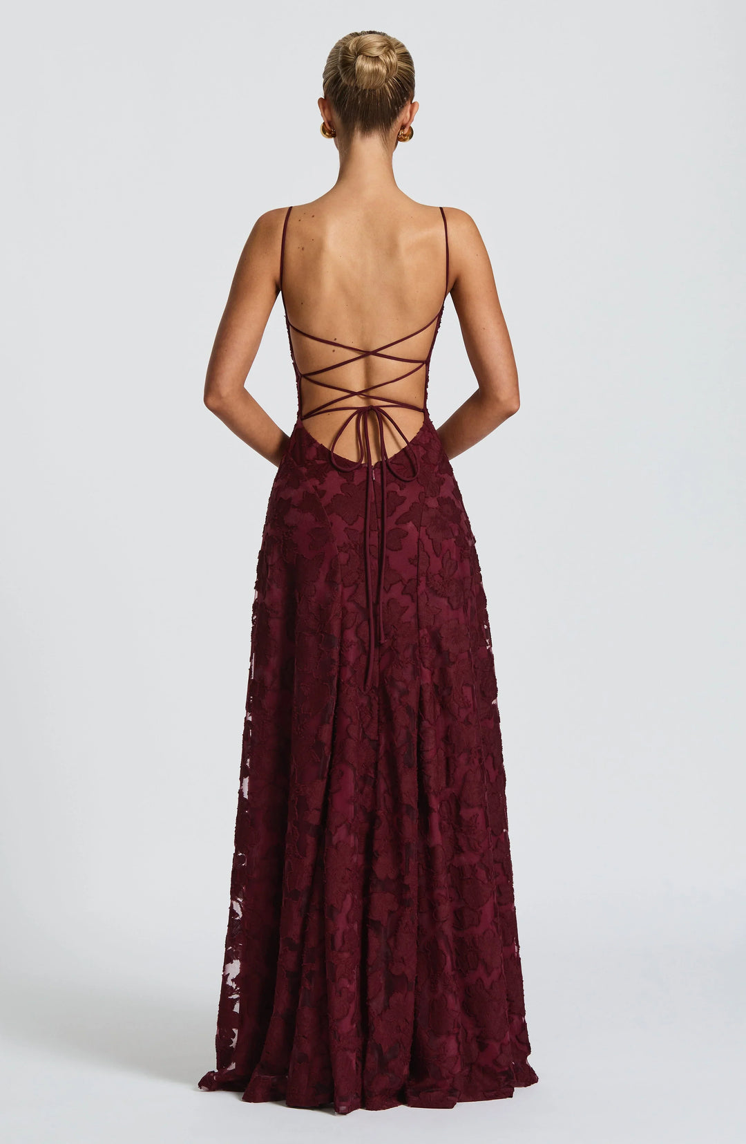 Clara Léon – Flowing Maxi Dress