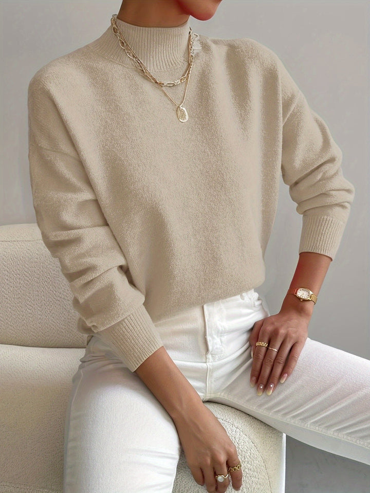 Yvonne – Modern High-Neck Sweater