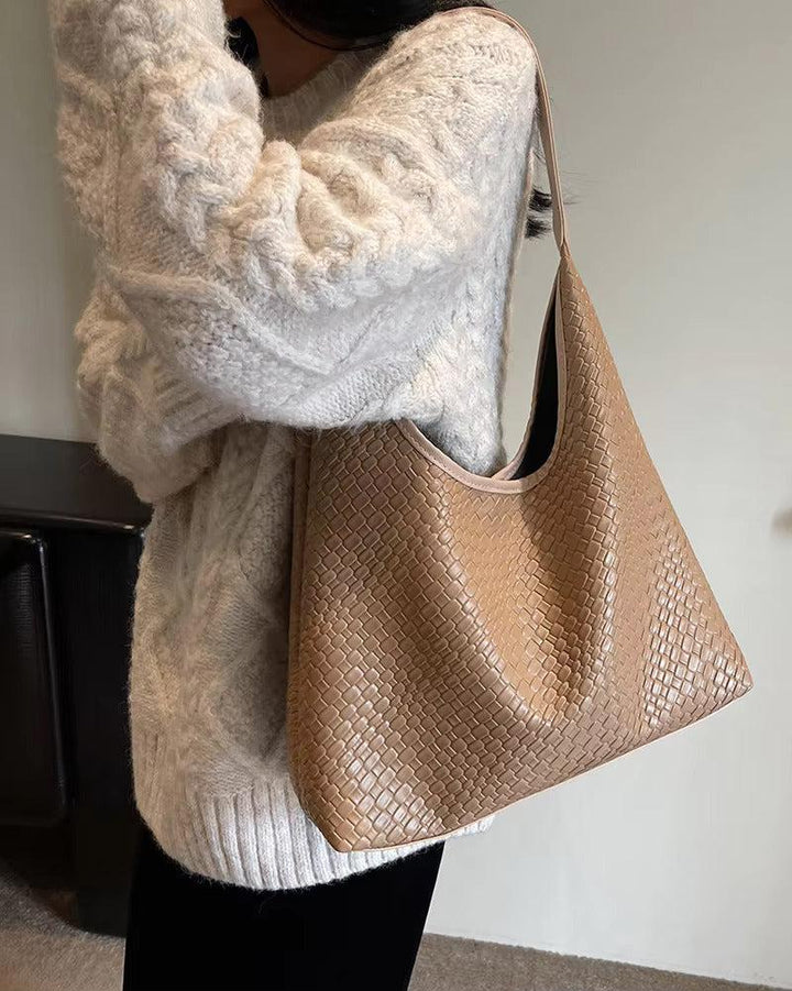 Evelyn – Textured Tote