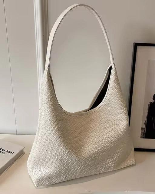 Evelyn – Textured Tote