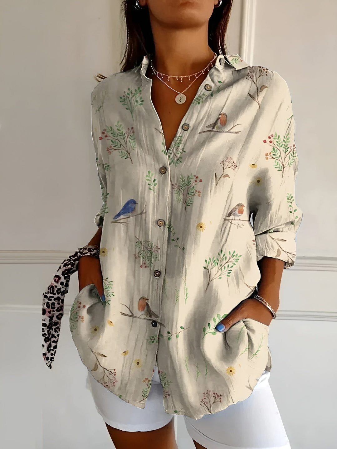Julia – Soft Bloom Everyday Blouse