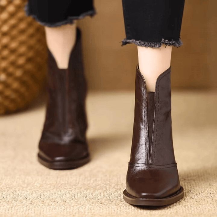 Ovelle – Elegant Ankle Boot