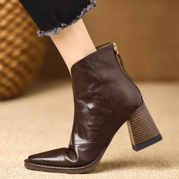 Ovelle – Elegant Ankle Boot